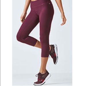Fabletics Salar Capri Leggings, Burgundy